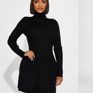 BUNDLE OF 3 LONG SLEEVE DRESSES, SIZE MEDIUM